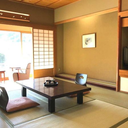 Atami Kinjokan Exterior photo