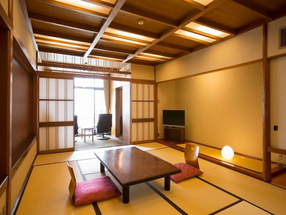 Atami Kinjokan Exterior photo